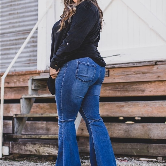 L&B mid/dark wash extreme flare heavy weight jeans - plus size - Picture 2 of 3